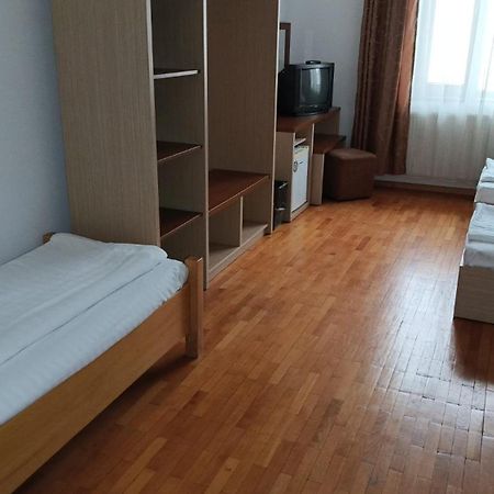 Hotel Posada Râmnicu Vâlcea Zewnętrze zdjęcie