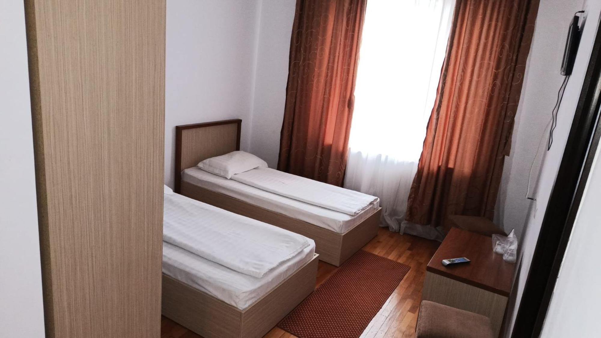 Hotel Posada Râmnicu Vâlcea Zewnętrze zdjęcie