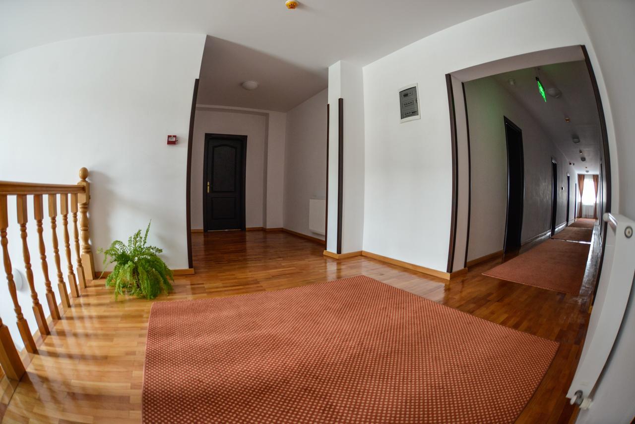 Hotel Posada Râmnicu Vâlcea Zewnętrze zdjęcie